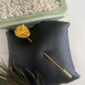 Vintage Lion head door knocker stick pin